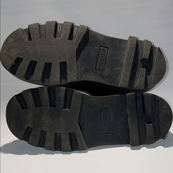 Divided Black Combat Boots with Chunky Platform Soles - Picture 5 of 6